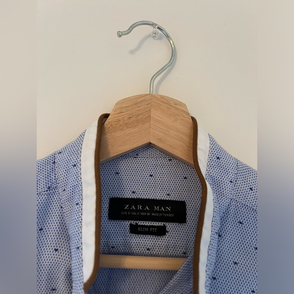 Zara Size Small Button Up- Lightweight> Only Worn… - image 2